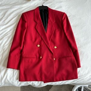 🚨VINTAGE🚨Cricketeer Women’s red blazer